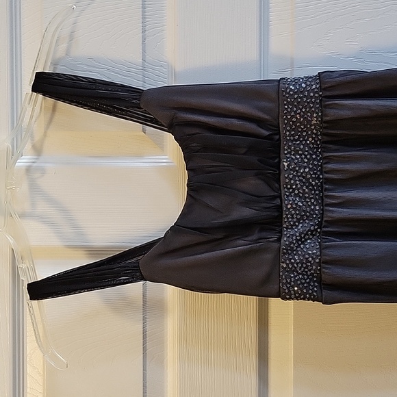 Prom Dress - Picture 2 of 5